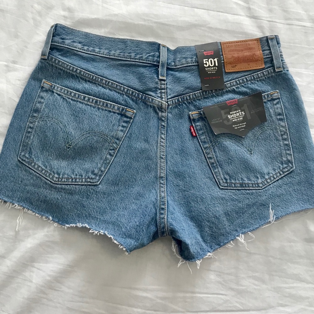 Levi’s 501 Jean Shorts | Mid-Rise Size 29
